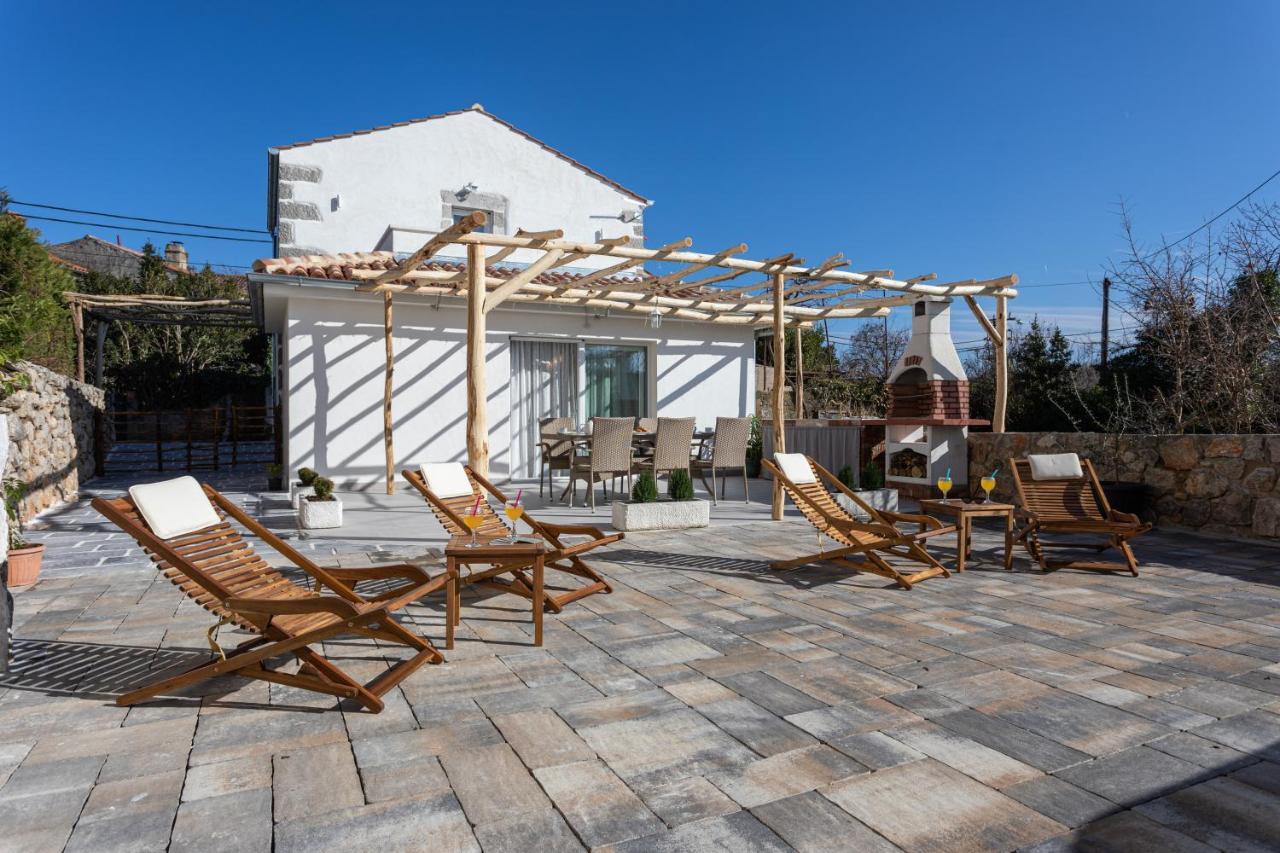 Villa Elm Milohnici 외부 사진