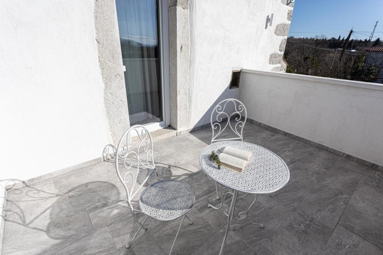 Villa Elm Milohnici 외부 사진