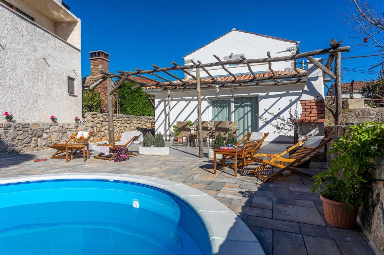 Villa Elm Milohnici 외부 사진