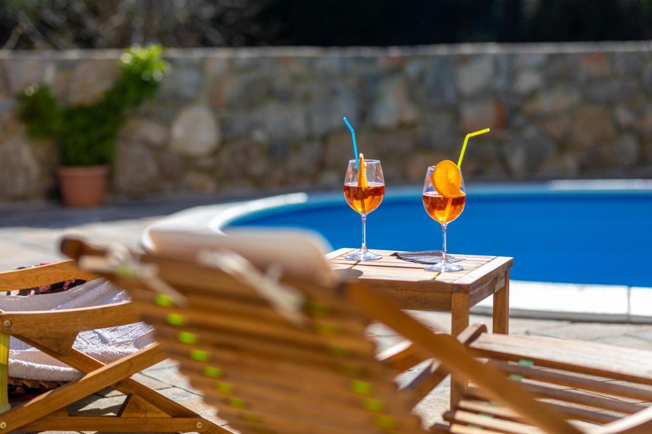 Villa Elm Milohnici 외부 사진
