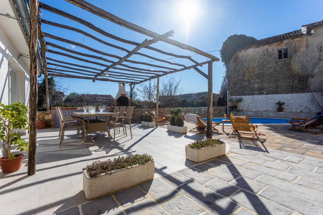 Villa Elm Milohnici 외부 사진