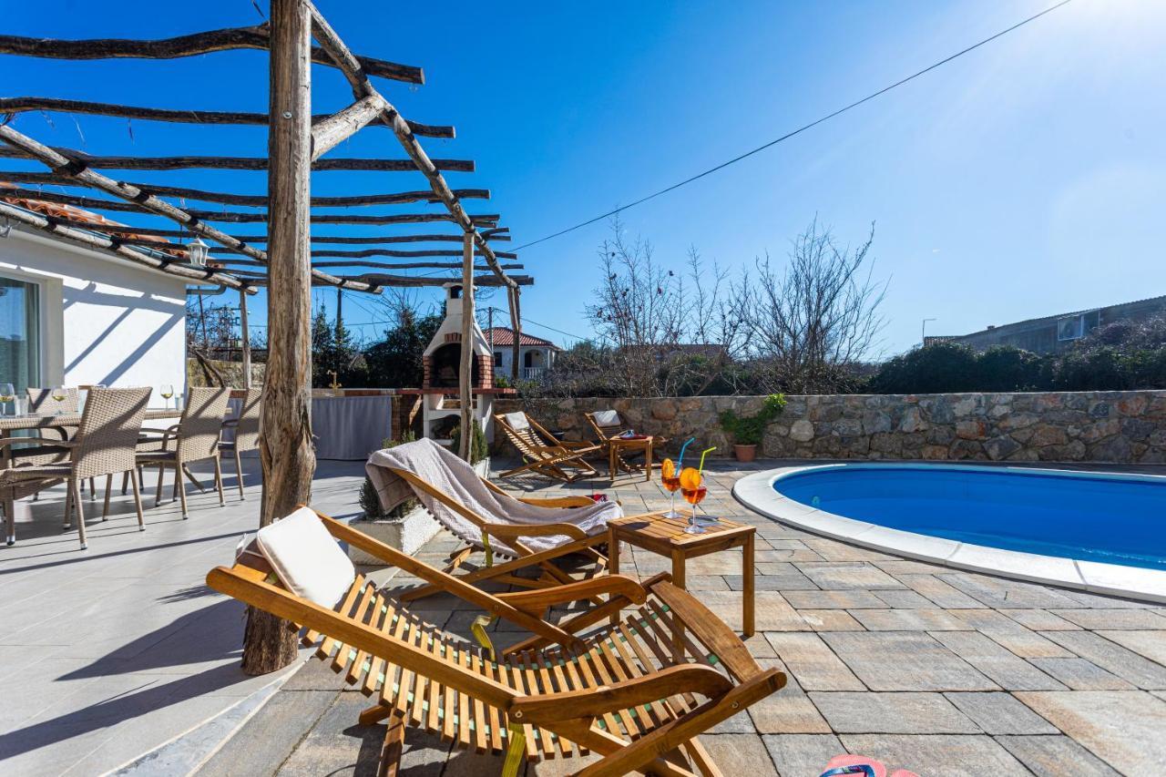 Villa Elm Milohnici 외부 사진