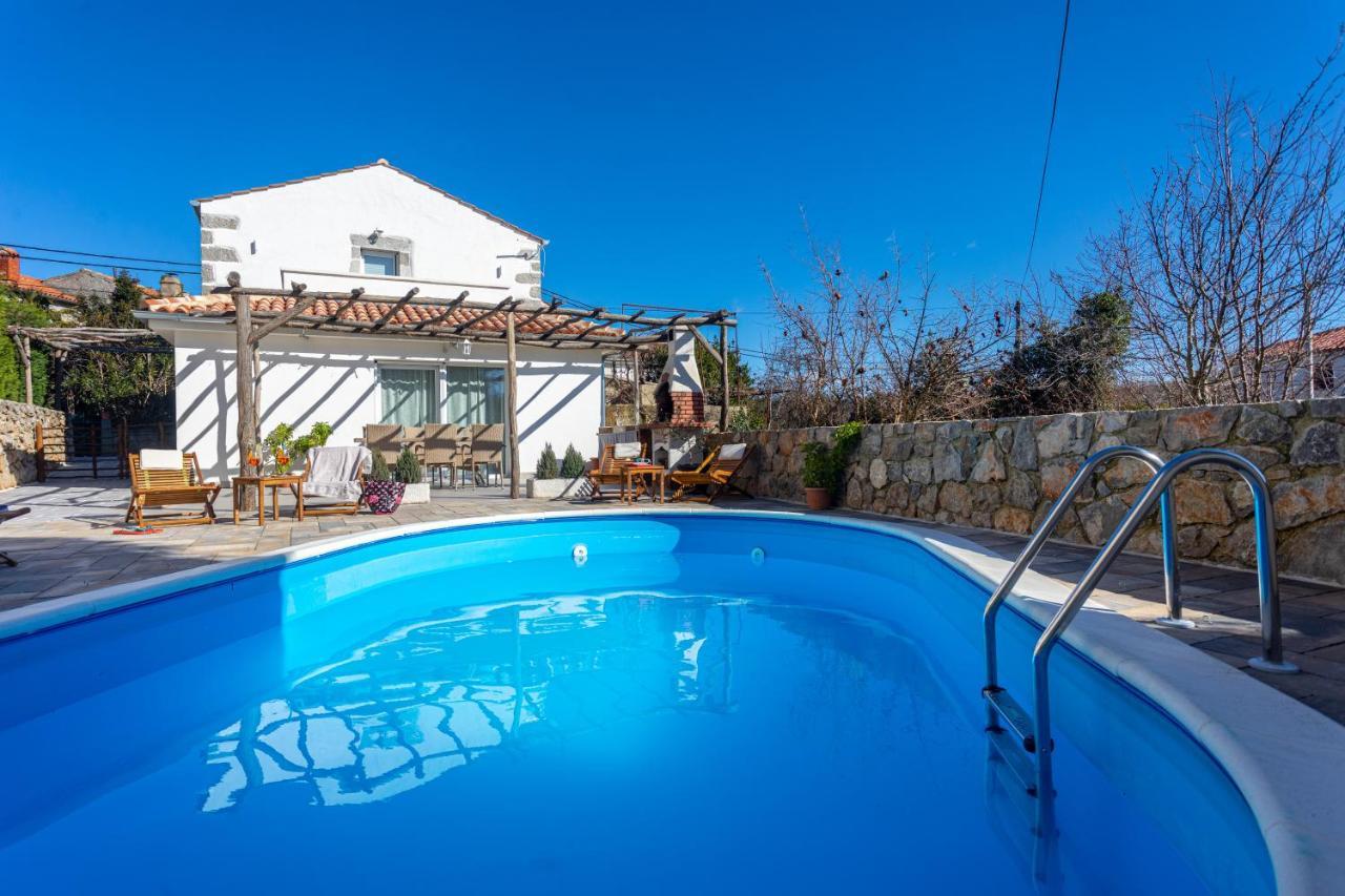 Villa Elm Milohnici 외부 사진